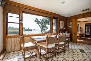 6 Shore Dr, Great Neck, NY 11021 - Photo 3