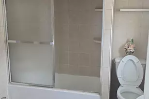 101 Harris Ave, Freeport, NY 11520 - Photo 15