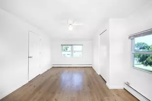 4 Wagon Ln, Levittown, NY 11756 - Photo 21