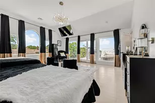 3 Fairview Ln, Glen Cove, NY 11542 - Photo 27