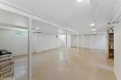 512 Nassau Boulevard, Williston Park, NY 11596 - Photo 15