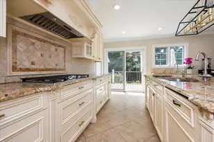 34 Arleigh Rd, Great Neck, NY 11021 - Photo 11