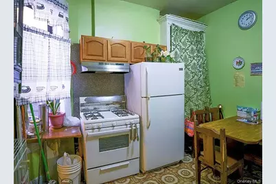 668 Broadway #11, Brooklyn, NY 11206 - Photo 5