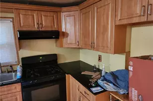 815 Swinton Ave, Bronx, NY 10465 - Photo 5