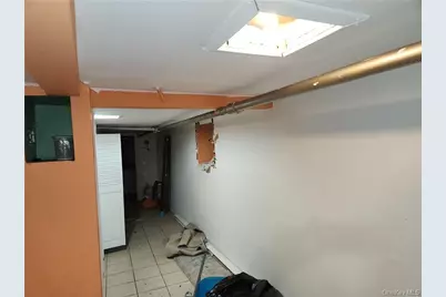 815 Swinton Avenue, Bronx, NY 10465 - Photo 13