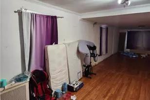 815 Swinton Ave, Bronx, NY 10465 - Photo 17