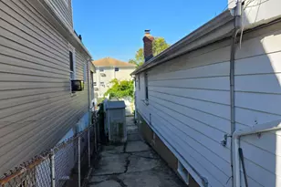 815 Swinton Ave, Bronx, NY 10465 - Photo 23