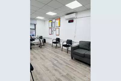 82-07 Roosevelt Avenue, Jackson Heights, NY 11372 - Photo 9