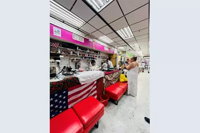 82-07 Roosevelt Avenue, Jackson Heights, NY 11372 - Photo 3