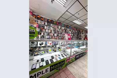 82-07 Roosevelt Avenue, Jackson Heights, NY 11372 - Photo 5