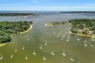 27 Van Wyck Ln, Lloyd Harbor, NY 11743 - Photo 47