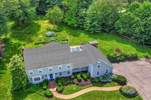 27 Van Wyck Ln, Lloyd Harbor, NY 11743 - Photo 3