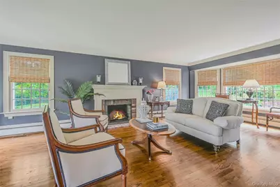 27 Van Wyck Lane, Lloyd Harbor, NY 11743 - Photo 7