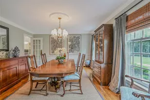 27 Van Wyck Ln, Lloyd Harbor, NY 11743 - Photo 11