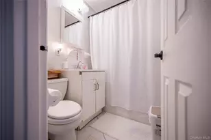 53-11 90th St, Elmhurst, NY 11373 - Photo 7