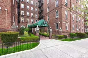 111-15 75th Ave, Forest Hills, NY 11375 - Photo 21
