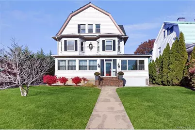 14 Hamilton Avenue, New Rochelle, NY 10801 - Photo 1