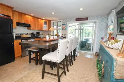 3609 Somerset Drive, Seaford, NY 11783 - Photo 15