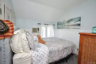 3609 Somerset Dr, Seaford, NY 11783 - Photo 33