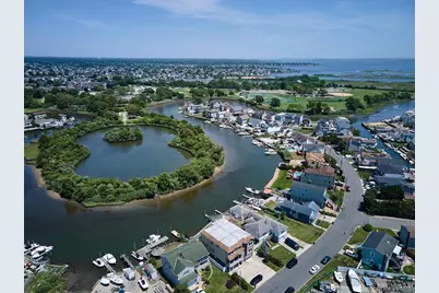 3609 Somerset Drive, Seaford, NY 11783 - Photo 7