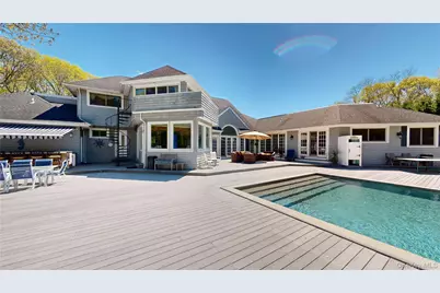 124 Montauk Highway, Westhampton, NY 11977 - Photo 13