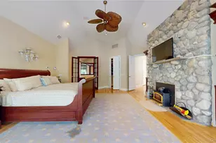 124 Montauk Hwy, Westhampton, NY 11977 - Photo 35