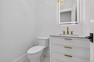 654 Caledonia Rd, Dix Hills, NY 11746 - Photo 23