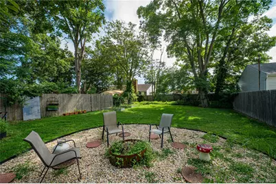 284 4th Avenue, Bay Shore, NY 11706 - Photo 19