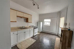 284 4th Ave, Bay Shore, NY 11706 - Photo 5