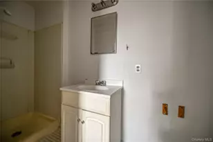 284 4th Ave, Bay Shore, NY 11706 - Photo 3