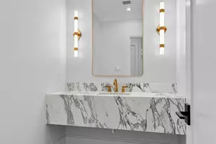 32A Pine Rd, Syosset, NY 11791 - Photo 19