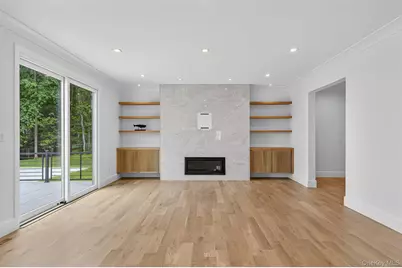 32A Pine Road, Syosset, NY 11791 - Photo 9