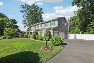 1 Martha Ln, Pearl River, NY 10965 - Photo 3