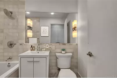 635 W 42nd Street #7A, New York, NY 10036 - Photo 21