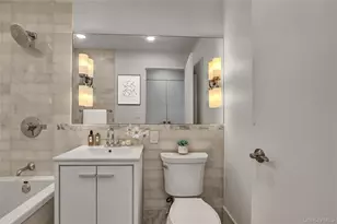 635 W 42nd St, New York, NY 10036 - Photo 21