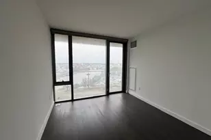 13105 40th Rd, Flushing, NY 11354 - Photo 7