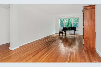 679 W 239th Street W #3J, Bronx, NY 10463 - Photo 1