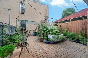 371 Pine St, Brooklyn, NY 11208 - Photo 7