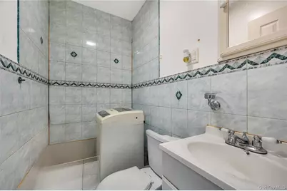 371 Pine Street, Brooklyn, NY 11208 - Photo 15