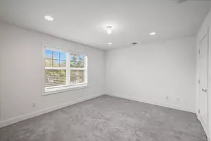 1126 Savoy Dr, Melville, NY 11747 - Photo 15