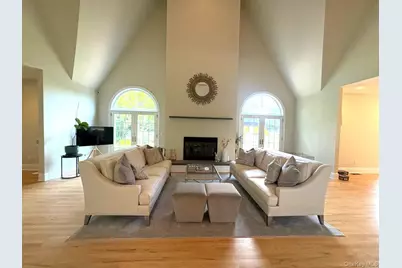 365 Chablis Path, Southold, NY 11971 - Photo 3