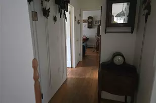 27 Leo Ln, Deer Park, NY 11729 - Photo 5