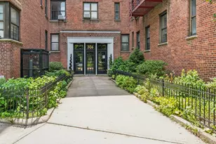 306 E Mosholu Pkwy S, Bronx, NY 10458 - Photo 13