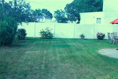 24 Garnet Place, Elmont, NY 11003 - Photo 7