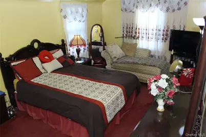 24 Garnet Place, Elmont, NY 11003 - Photo 37