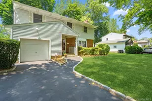 29 Munson Ct, Melville, NY 11747 - Photo 3