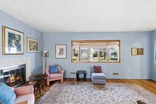 29 Munson Ct, Melville, NY 11747 - Photo 9