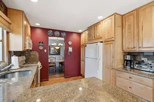 29 Munson Ct, Melville, NY 11747 - Photo 17