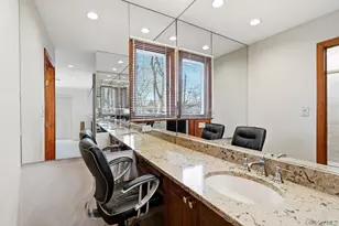 29 Munson Ct, Melville, NY 11747 - Photo 29