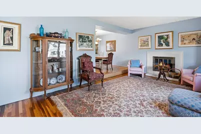 29 Munson Court, Melville, NY 11747 - Photo 7